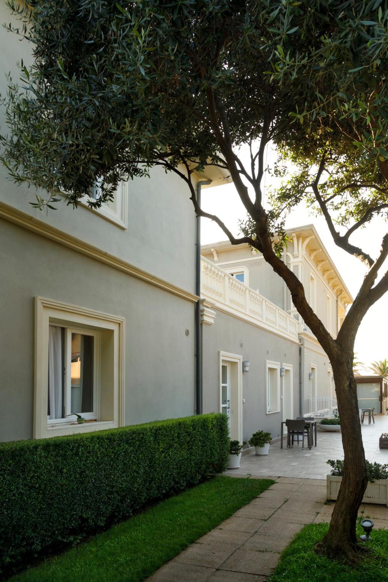 Hotel La Villa Del Mare Cagliari Exterior photo