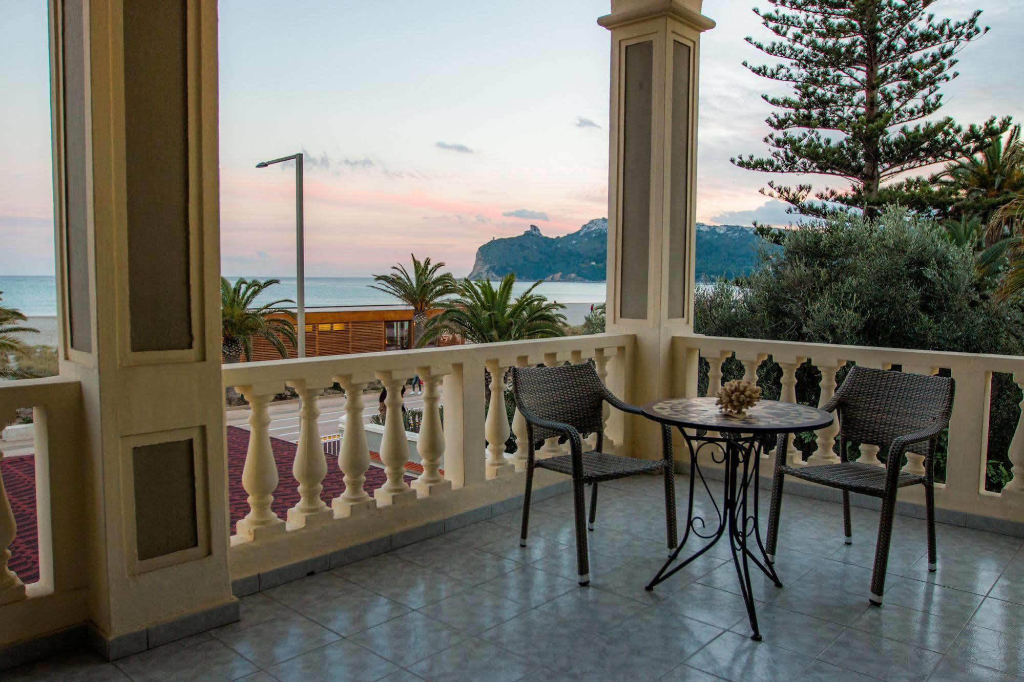 Hotel La Villa Del Mare Cagliari Exterior photo